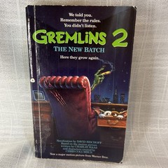 Gremlins 2 : The New Batch Paperback Book David Bischoff