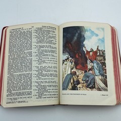 HOLY BIBLE RSV Self Pronouncing 1952 Red Leatherette Vintage Concordance