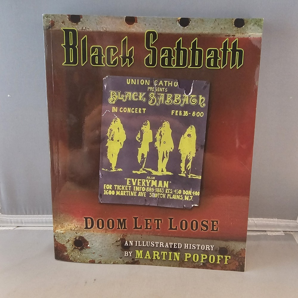 Black Sabbath : Doom Let Loose – An Illustrated History by Martín Popoff (2006)