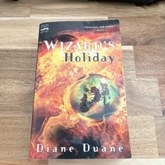 Diane Duane Wizard’s Holiday Young Wizards Paperback 1st Edition 2003 Harcourt