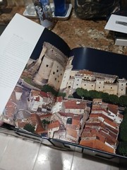 “CASTLES FROM THE AIR” By Giampiero Gianazza – Hardcover, 2007 Edition.