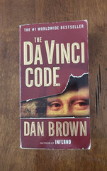 The Da Vinci Code : A Novel by Dan Brown (2003, Paperback Cover)