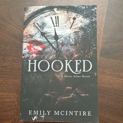 Hooked (Never After) by Emily McIntire 2021 Bloom Books Paperback Romance 352p