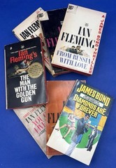 Ian Fleming 007 James Bond Lot of 7 Vintage Paperbacks Signet Jove Vintage