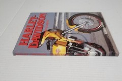Harley-Davidson : The Living Legend by William Green (Hardcover)
