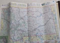 Rand McNally Atlas 1995 Includes United States,Canada,Mexico & Great Vintage Ads