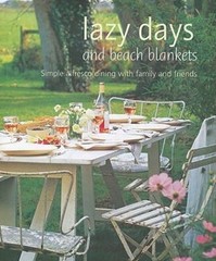 LAZY DAYS & BEACH BLANKETS by Ryland Peters & Small