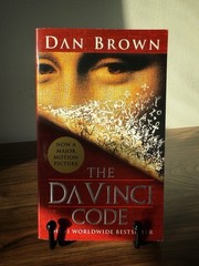 A Nice Paperback Copy Of The DaVinci Code By Dan Brown