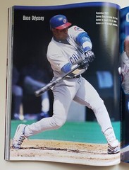 2000 MLB Official Guide To The 2000 Baseball Season Program 262+ Pages MINT/NEW
