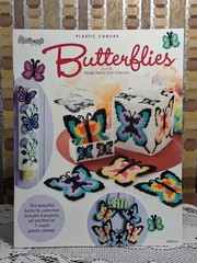 Needlecraft Plastic Canvas Butterflies Wreath Tissue Box Bag Cover Coasters