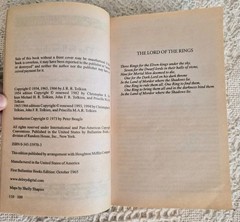 2001 J.R.R. Tolkien Lord of the Rings: The Fellowship of the Ring Paperback Book