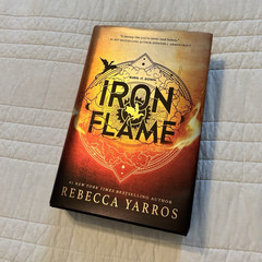 Rebecca Yarros Iron Flame (The Empyrean Ser. #2) 2023 Hardcover w/Dust Jacket