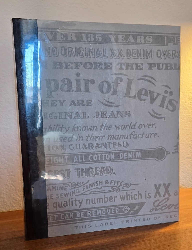 This Is a Pair of Levi’s Jeans : The Official History of the Levi’s Brand