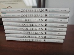 Jon Gordon Ser.: The Coffee Bean : A Simple Lesson to Create Positive Change by