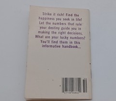 Vintage Globe Mini Mag “Know Your Lucky Numbers” Booklet. D2350