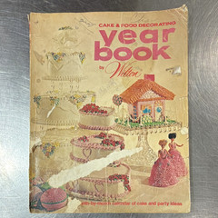 Wilton Cake & Food Decorating Year Book Paperback Cake Decorating 1972 Yearbook