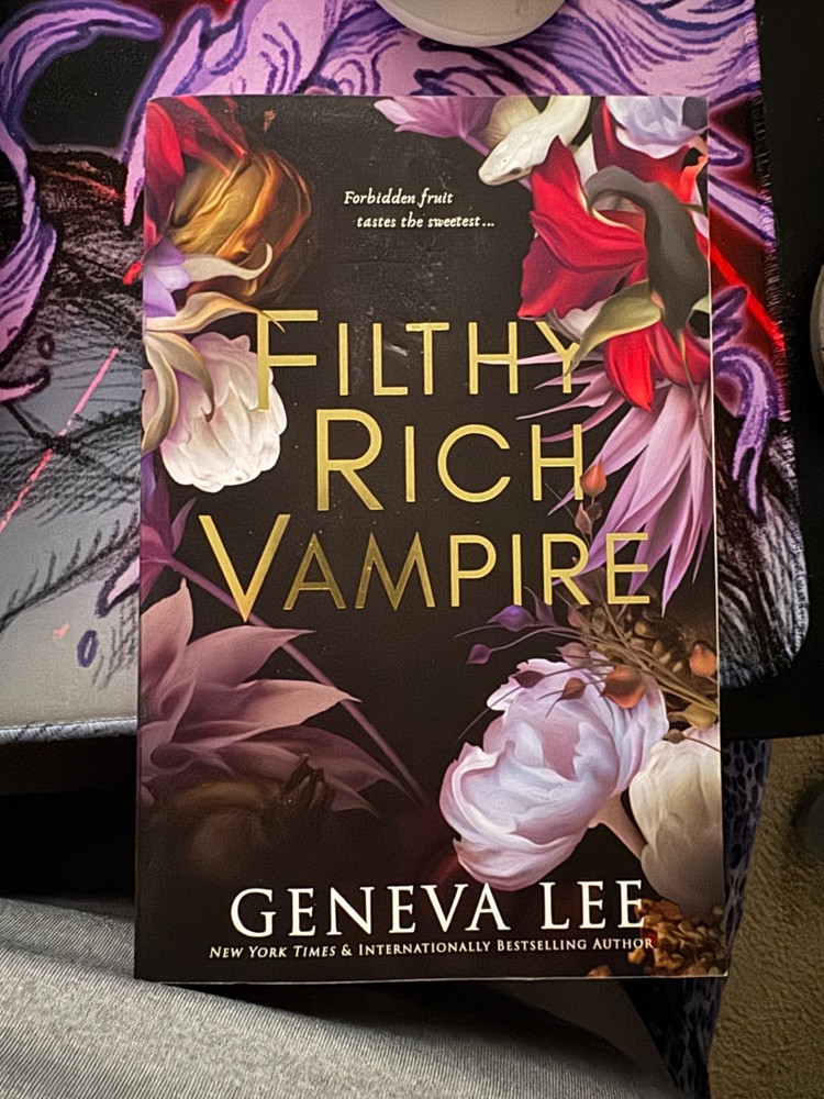 Filthy Rich Vampire by Geneva Lee (2023, Trade Paperback)