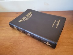 Holy Bible with Personal Commentary By Oral Roberts 1981 Genuine Leather Cover
