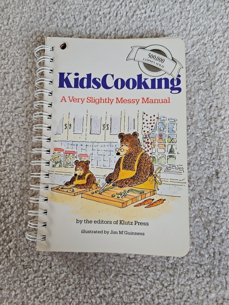 Kids Cooking : A Very Slightly Messy Manual by Klutz Editors (1987) Cookbook