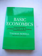Basic Economics, A Citizen’s Guide to the Economy – Thomas Sowell HC 1st edition