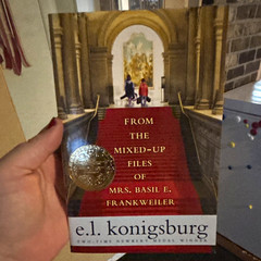 E. L. Konigsburg From the Mixed-Up Files of Mrs. Basil E. Frankweiler PB 9-12