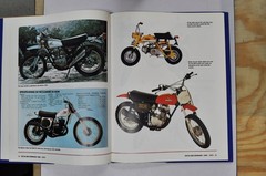 Book – The Illustrated Motorcycle Legends – Honda (Roy Bacon)