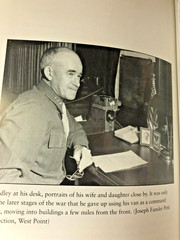 RARE 1ST EDITION! Omar Bradley : General at War by Jim DeFelice (2011) FINE HCDJ