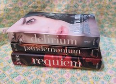Lauren Oliver Delirium Requiem Pandemonium Trilogy Series Set, Lot 3 Books