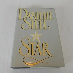 Star HCDJ 1989 Danielle Steel 1st Edition 1st Printing Romance Fiction Novel