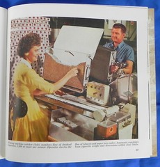 “the American Tobacco story” 1964 Softcover Book, 64 Pages, US Company History
