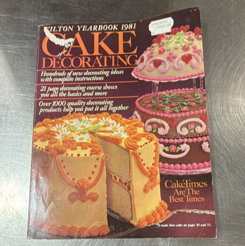 Wilton Yearbook 1981 Cake Decorating Book Paperback Illustrated