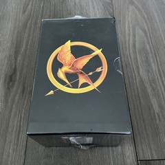Trilogy Boxed Set – Catching Fire – Mockingjay by Suzanne Collins (2013,…