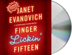 Finger Lickin’ Fifteen (Stephanie Plum Novels) – Audio CD – VERY GOOD