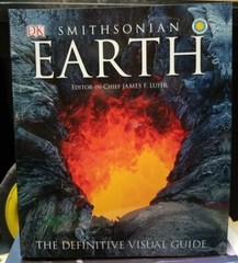 Earth-James F. Luhr-Smithsonian Full Color Rain Forests Polar Icecaps-Paperback