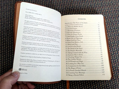 Hobbit Devotional (DiCarta) by Ed Strauss (2014, Imitation Leather) FAST SHIPPIN