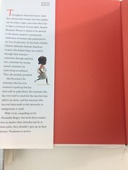 She Persisted : 13 Women Who Changed the World – Chelsea Clinton (HC, DJ, 2017)