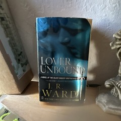 J.R. Ward black dagger lover unbound