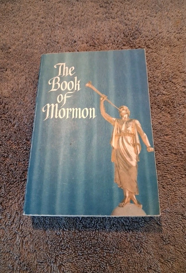 The Book of Mormon 1961 Joseph Smith LDS Angel Moroni Cover Church of Jesus