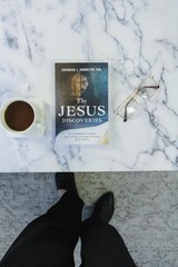 Engaging Jesus Discoveries: 10 Historic Artifacts That Illuminate Biblical Truth