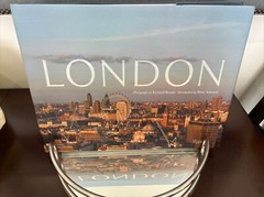 London – Hardcover By Bryant, Richard – Like new
