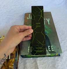 Broken Binding Tier 2, Green Bone Saga Trilogy, Fonda Lee HC DJs Bookmarks