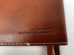 NIV Thinline Bible Tan Leathersoft Red Letter 9.4 font ISBN 978-0-310–44886-0