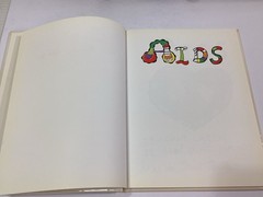 AIDS : You Can’t Catch It Holding Hands Niki de Saint Phalle HC 1987 Gay Interes