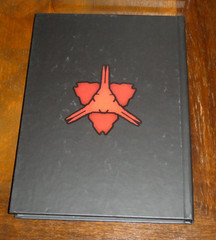 Halo Wars 2 Collector’s Edition Guide Hardcover Book *Good