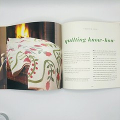 Country Living Making & Displaying Quilts Hardcover by Country Living Editors