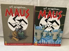 Maus I & II Paperback Box Set Art Spiegelman Graphic Novels