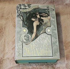 When The Moon Hatched HAND SIGNED Harry Hartog Special Edition Aus/NZ Exclusive