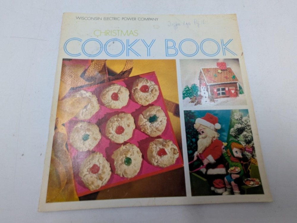 1968 WE Energies Cookie Book Wisconsin Electric Christmas Cooky Recipe Book C