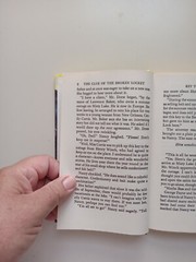 Nancy Drew Ser.: Nancy Drew 11: the Clue of the Broken Locket by Carolyn…