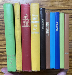 Lot of 10 Small Watchtower Books, Reasoning, Armageddon, Your Will On Earth